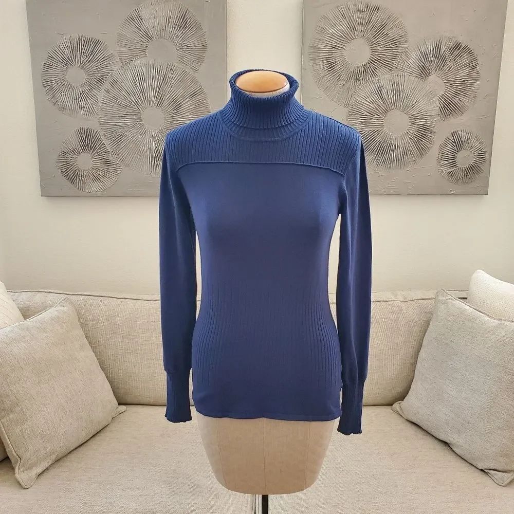 Lole Turtleneck Sweater Sz Medium
